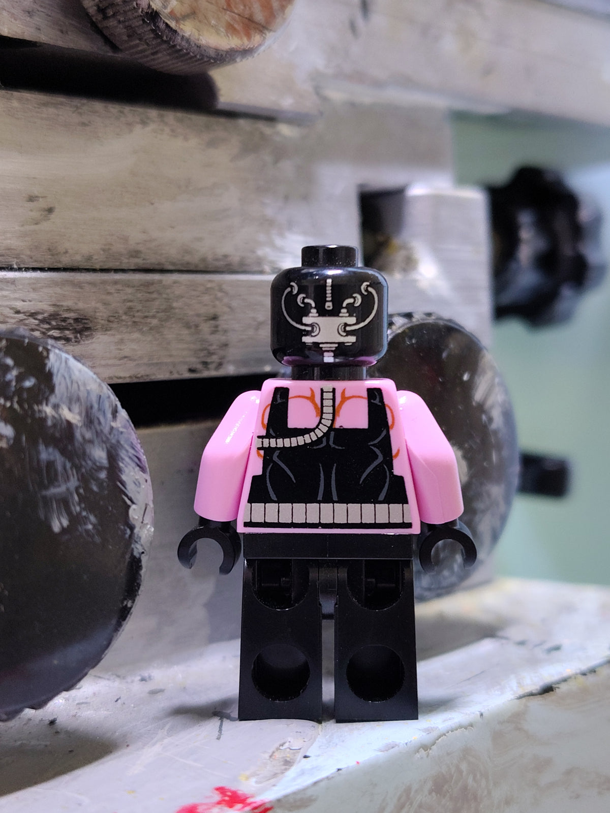 Bryson Light Pink Luchador